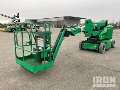 2015 JLG E400AJPN 2WD Electric رافعة بذراع