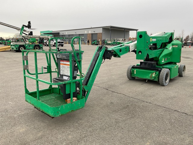 2015 JLG E400AJPN 2WD Electric Articulating Boom Lift