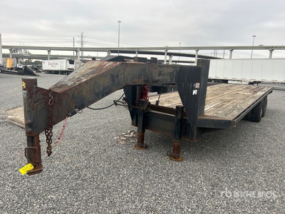 2000 Ameritrail 28 ft T/A Gooseneck Flatbed Trailer