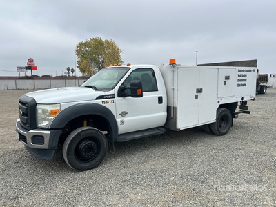 2013 Ford F-550 4x2 Saw Body Truck