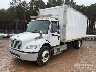 2015 Freightliner M2106 4x2 Gesloten vrachtwagen
