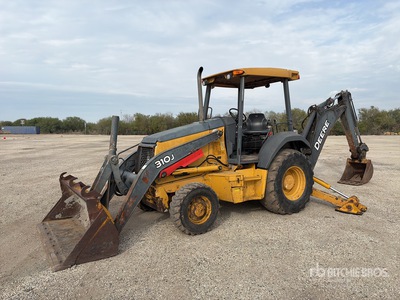 2011 John Deere 310J 4x4 Retroexcavadora