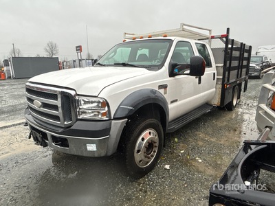 2006 Ford F-550 XLT 4x2 Crew Cab Camión Caja Abierta (Inoperable)