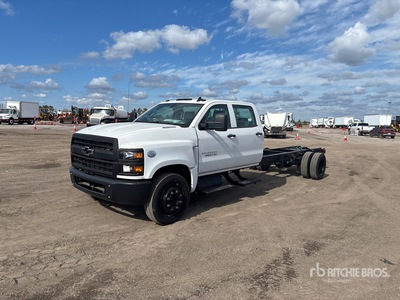 2023 Chevrolet 4500HD 4x2 Crew Cab Cab & Chassis