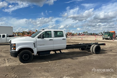 2023 Chevrolet 4500HD 4x2 Crew Cab Cab and Chassis