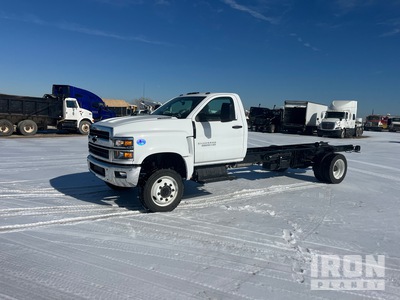2024 Chevrolet Silverado 5500HD 4x4 Cab and Chassis (Unused)