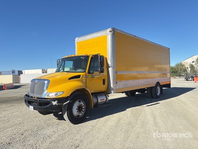 2011 International 4300 4x2 Gesloten vrachtwagen