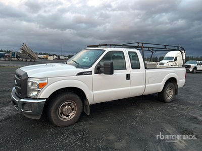 2015 Ford F-250 XL 4x2 Extended Cab Pickup
