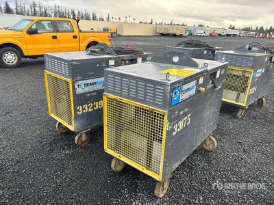 Quantity of (2) 22000 BTU Radiateur