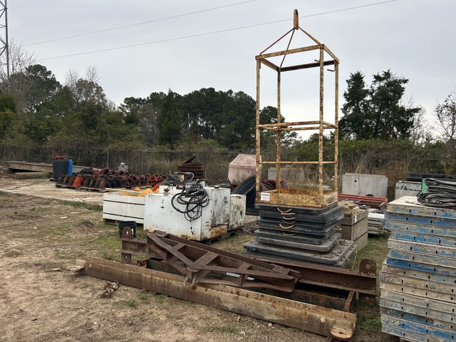 Quantity of Spreader Bars, Mats & Personnel Basket