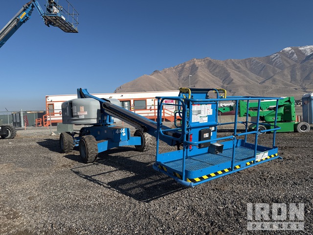 ELEVADOR TELESCóPICO 2017 GENIE 4WD S40