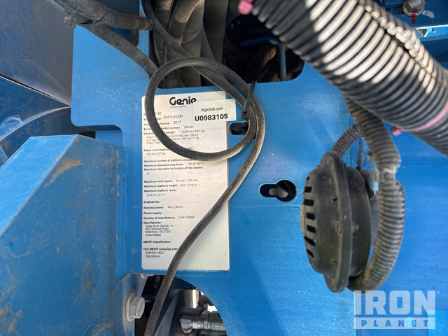 ELEVADOR TELESCóPICO 2017 GENIE 4WD S40