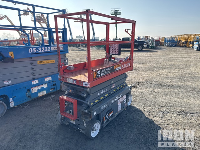 ELEVADOR TIJERA 2017 SKYJACK 3219