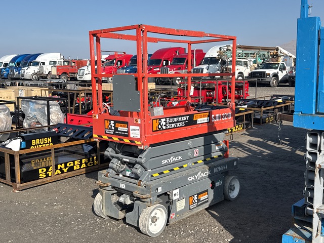 2017 Skyjack 3219 Electric Scissor Lift