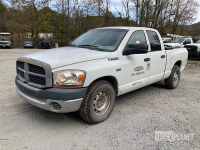 2006 Ram 2500 4x2 Extended Cab Pickup