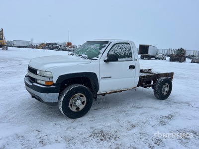 2002 Chevrolet Silverado 3500 4x4 Cab and Chassis