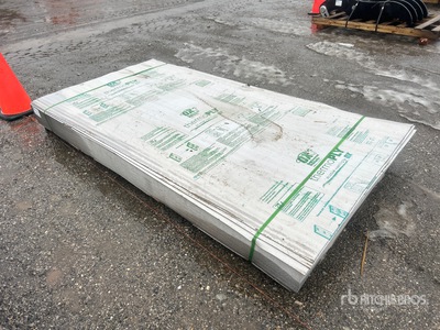 Quantity of (100) 4 ft x 8 ft Thermoply Sheathing Divers - Matériaux de construction