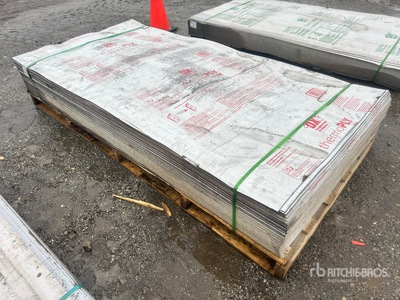 Quantity of (100) 4 ft x 8 ft Thermoply Sheathing Divers - Matériaux de construction