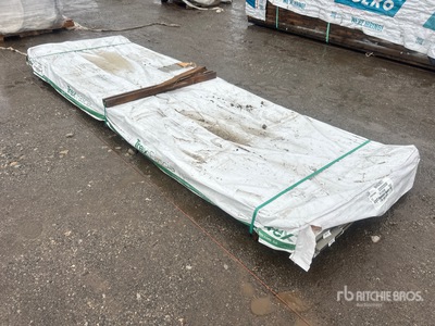 Quantity of (48) 8 ft x 8 ft Composite Fascia Divers - Matériaux de construction