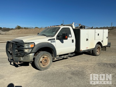 2016 Ford F-550 XL 4x2 Utility Truck