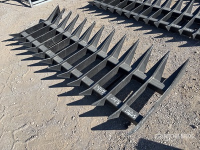 84 In Rastrillo horizontal para minicargadora (Unused)