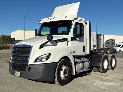 2018 Freightliner Cascadia 126 6x4 T/A Day Cab Truck Tractor