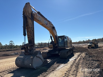 2021 Cat 349 Tracked Excavator