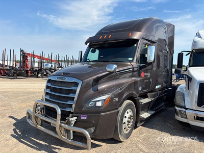 2019 Freightliner Cascadia 126 6x4 T/A Sleeper Truck Tractor
