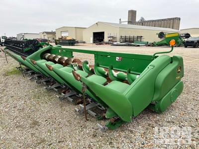 2018 John Deere 708C Corn Cabezal de cosechadora trilladora