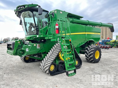 2021 John Deere S780 4x4 STS Combine Harvester