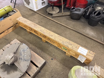 Euclid/Hitachi R50 Oś (Unused) - Fits EUCLID-HITACHI R50