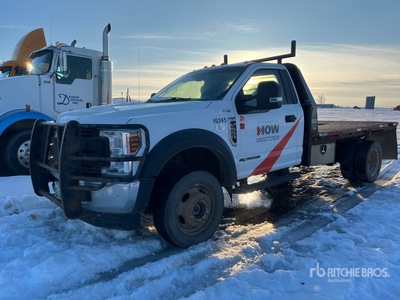 2019 Ford F-550 Flatbed Truck