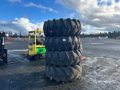 Quantity of (4) Équipements pour pneus