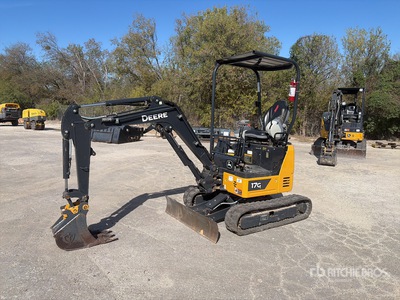 2022 John Deere 17G حفارة صغيرة