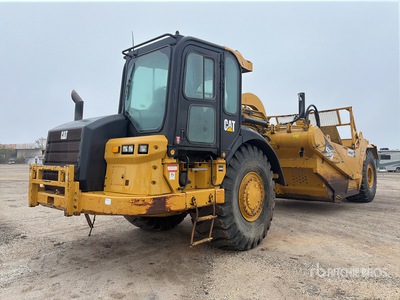 2014 Cat 621H Motor Scraper