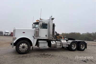 2022 Peterbilt 389 6x4 T/A Day Cab Truck Tractor