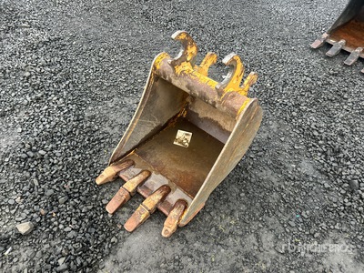 Brandt 17 in Digging Godet d'excavatrice - Fits John Deere 27D/35G