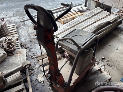 2005 Multiquip MVH306DSP ضاغطة الألواح الاهتزازية