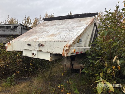 1974 Fruehauf T/A Belly Dump Trailer