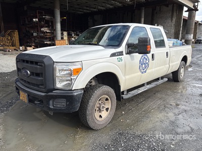 2015 Ford F-250 XL 4x4 Crew Cab Pickup