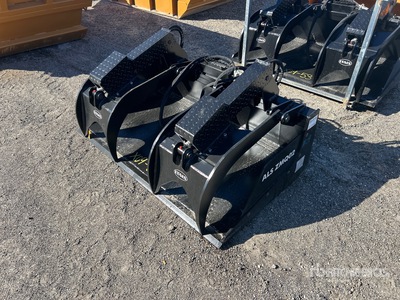 2025 LYALS ZMQO2 66 in Skid Steer Grapple Bucket (Unused)