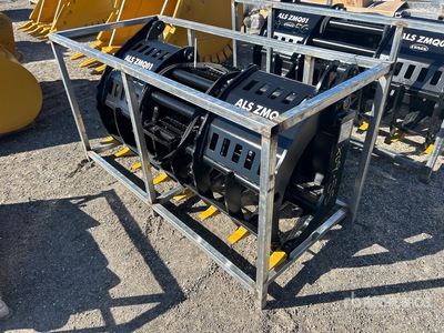 2025 LYALS ZMQO1 72 in Garfio para minicargadora (Unused)