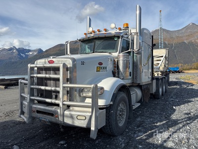 2014 Peterbilt 367 8x6 Heavy Haul Tri/A Sleeper Truck Tractor