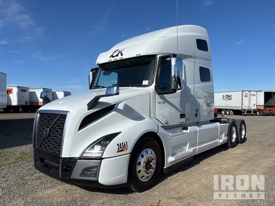 2024 Volvo VNL64T760 6x4 Cabeza Tractora Cabina Dormitorio
