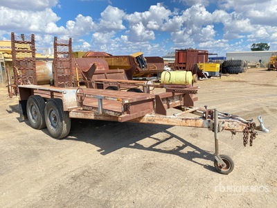 1988 Custom Built 4.5 m Bogie/A مقطورة معدات