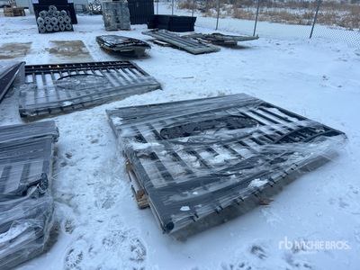 Quantity of (2) 2026 Suihe 84 in x 87 in Wrought Iron Bi-Parting 14 ft Driveway Gate (Unused)