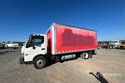 2018 Hino 740 4x2 Van Truck