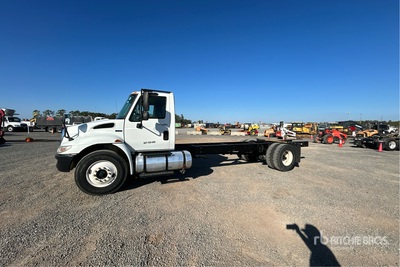 2013 International 4300 4x2 Cab and Chassis