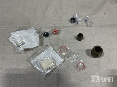 (5) ITT CA32613-187 Electrical Plug Connectors