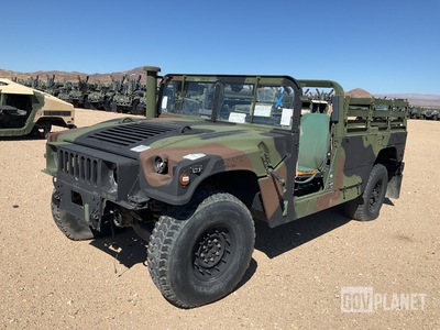 2006 AM General M1152 HMMWV 2 Door w/Truck Body